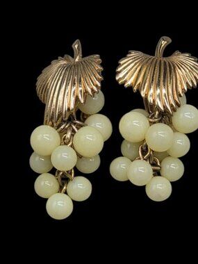Vintage Signed Marcel Boucher Grape Cluster Clip Earrings 1068E Angel Skin Glass